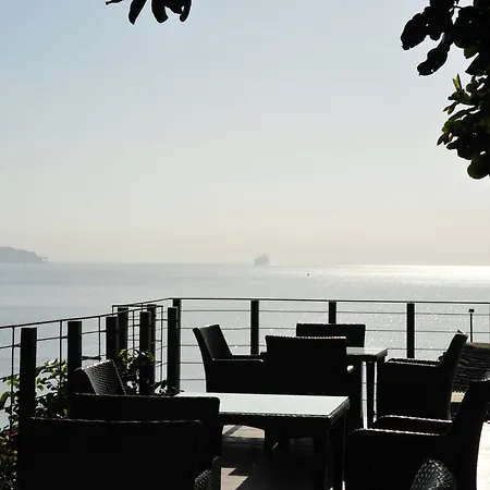 Catembe Gallery Hotel-3