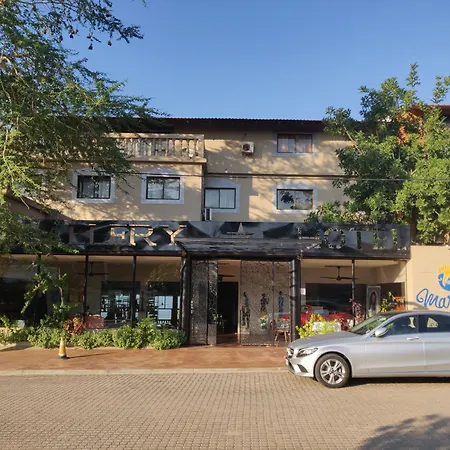 Catembe Gallery Hotel-2